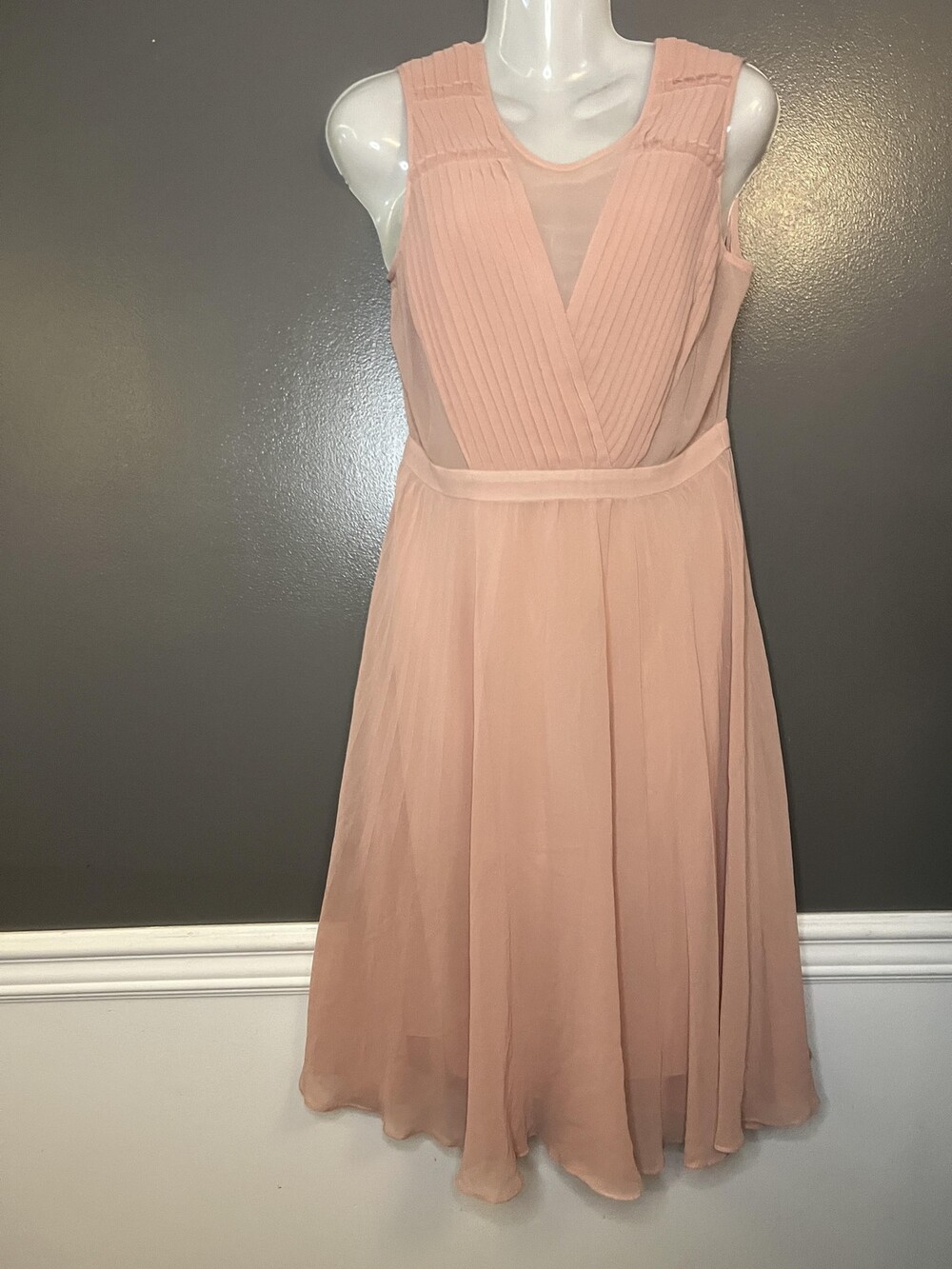 BCBGMAXAZRIA Deborah Dress Womens 4 Pink Pleated V Neck Chiffon Fit & Flare Midi - Picture 3 of 14